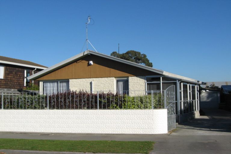 Photo of property in 323 Hendersons Road, Hoon Hay, Christchurch, 8025