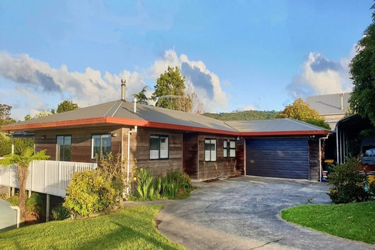 Photo of property in 150 Kaipara Road, Papakura, 2582