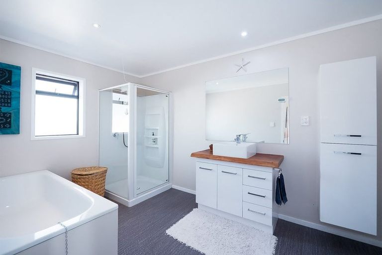 Photo of property in 10 Montrose Road, Kerikeri, 0293