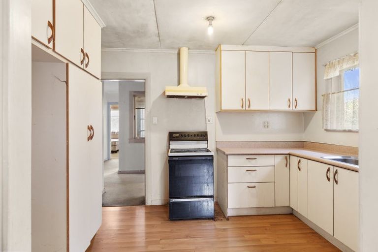 Photo of property in 1 Brick Street, Te Aroha, 3320