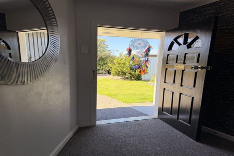Photo of property in 25 Cumnock Street, Wallacetown, 9816