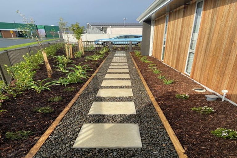 Photo of property in 6f Te Awapu Crescent, Takanini, 2112