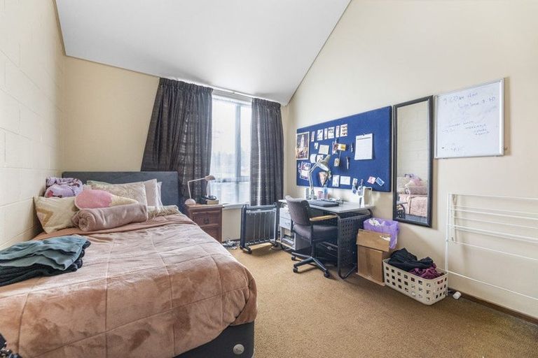 Photo of property in 47 Howe Street, North Dunedin, Dunedin, 9016