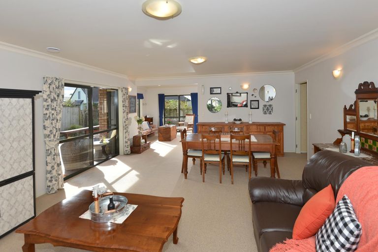 Photo of property in 6 Oxford Avenue, Te Kamo, Whangarei, 0112