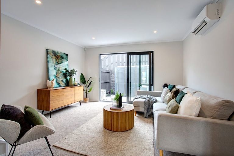 Photo of property in 17 Hema Road, Hobsonville, Auckland, 0616