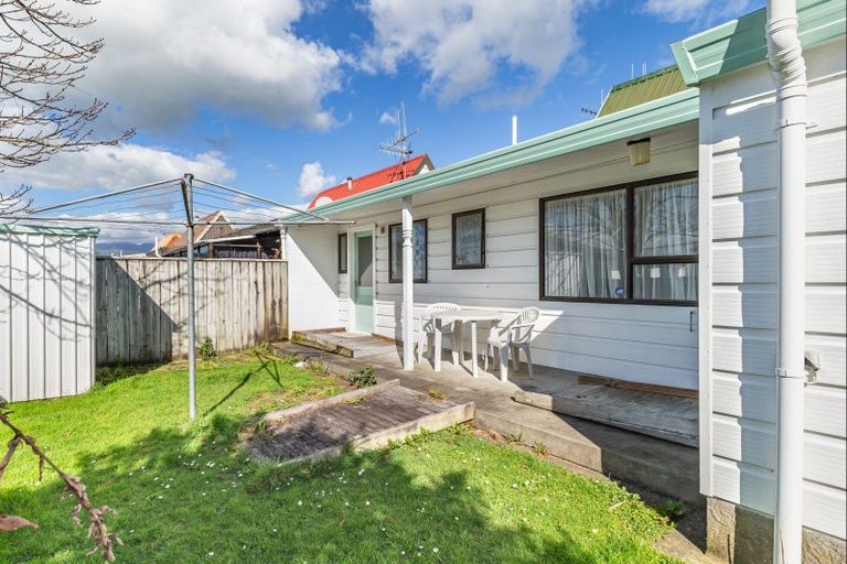 Photo of property in 9 Guilford Street, Levin, 5510