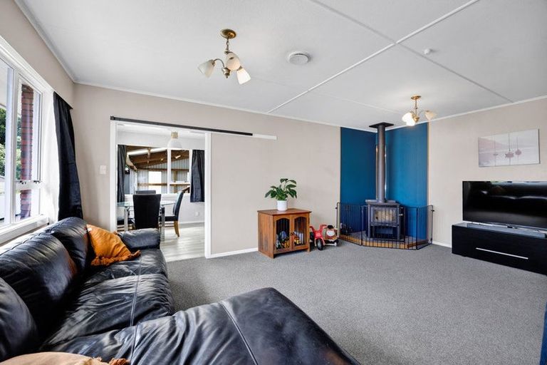 Photo of property in 44 Oberon Street, Stratford, 4332