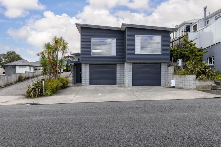 Photo of property in 26 Birdwood Avenue, Moturoa, New Plymouth, 4310
