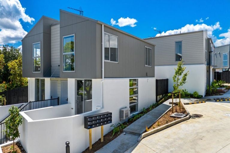 Photo of property in 11/25 Tranent Road, Mangere, Auckland, 2022