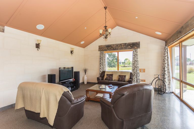 Photo of property in 153a Reservoir Road, Oamaru North, Oamaru, 9492