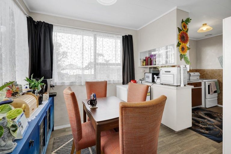 Photo of property in 8 Denmark Terrace, Midhirst, Stratford, 4394