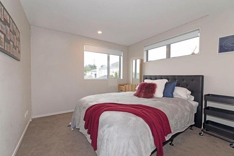 Photo of property in 9 Ngaroma House Drive, Hobsonville, Auckland, 0618