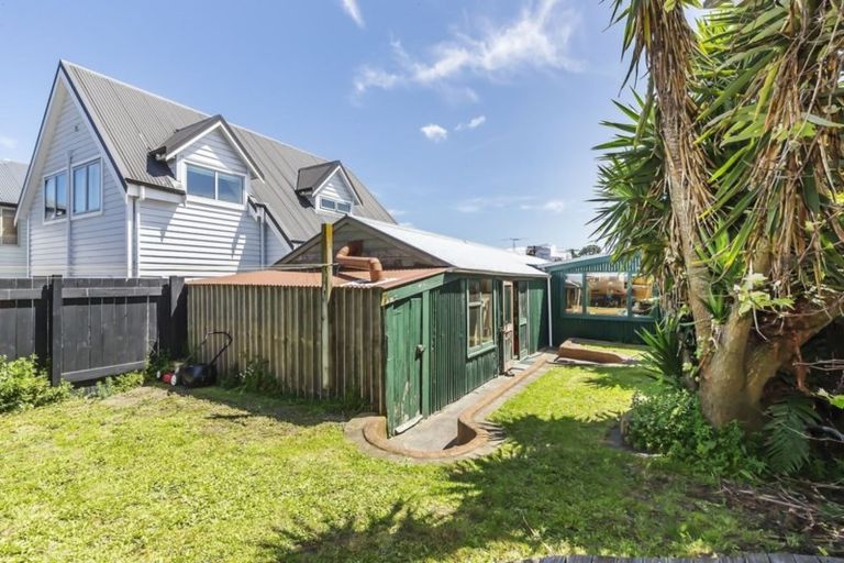 Photo of property in 70a Constable Street, Newtown, Wellington, 6021