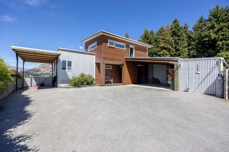 Photo of property in 12 Hillview Place, Wanaka, 9305