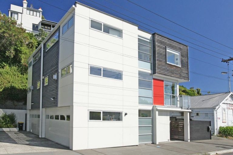 Photo of property in 1/38 Ferry Street, Seatoun, Wellington, 6022