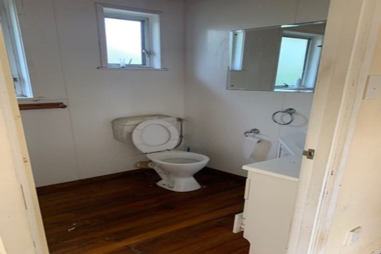 Photo of property in 63 Harrington Road, Henderson, Auckland, 0610