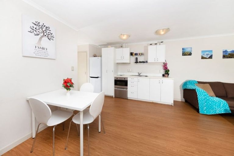 Photo of property in 19/8 Carolina Place, Albany, Auckland, 0632