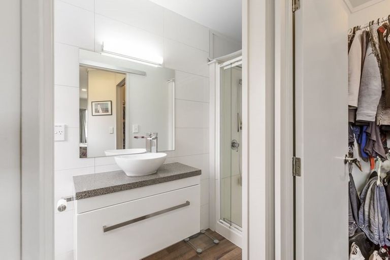 Photo of property in 35a Kauri Road, Stanmore Bay, Whangaparaoa, 0932