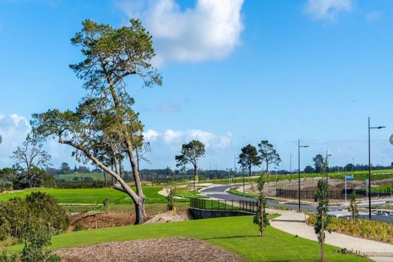 Photo of property in 12 Emerald Avenue, Rosehill, 2113