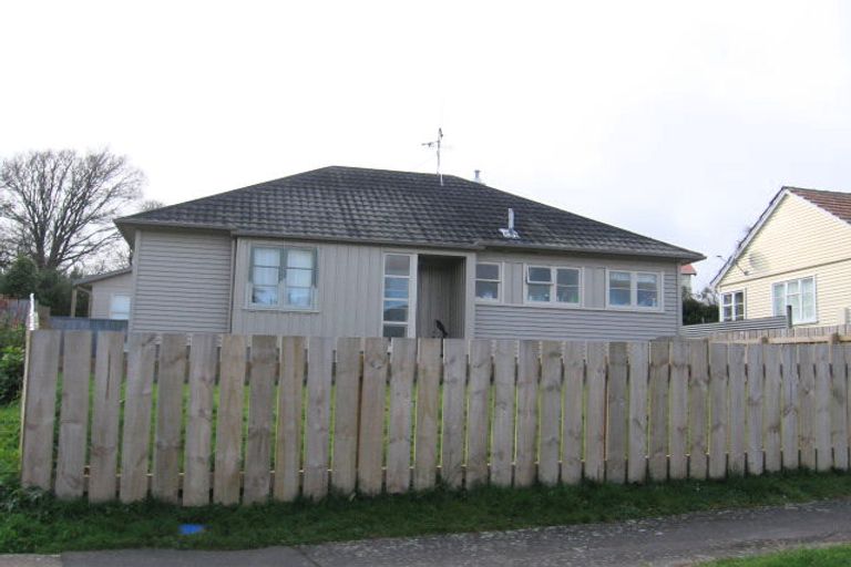 Photo of property in 19 Moheke Avenue, Roslyn, Palmerston North, 4414