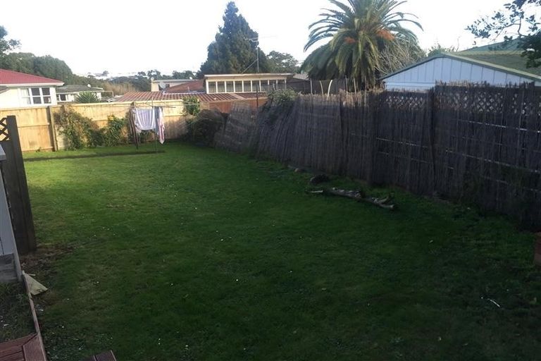 Photo of property in 60b Megan Avenue, Pakuranga Heights, Auckland, 2010