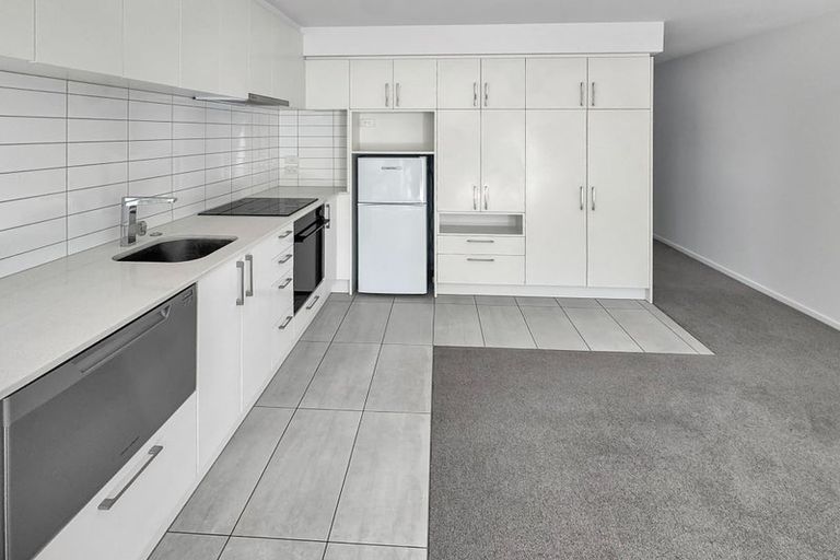 Photo of property in 6/90 Edgeware Road, St Albans, Christchurch, 8014