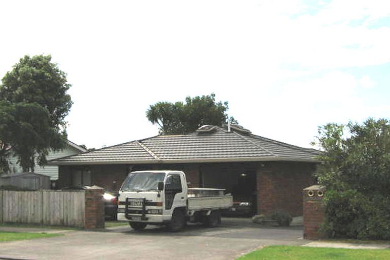 Photo of property in 5 Northall Road, New Lynn, Auckland, 0600