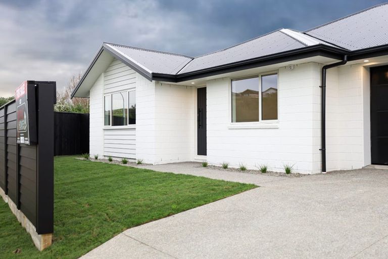 Photo of property in 108 Freedom Drive, Kelvin Grove, Palmerston North, 4470