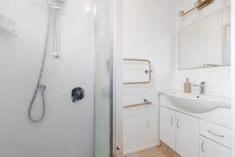 Photo of property in 71b Settlement Road, Papakura, 2110