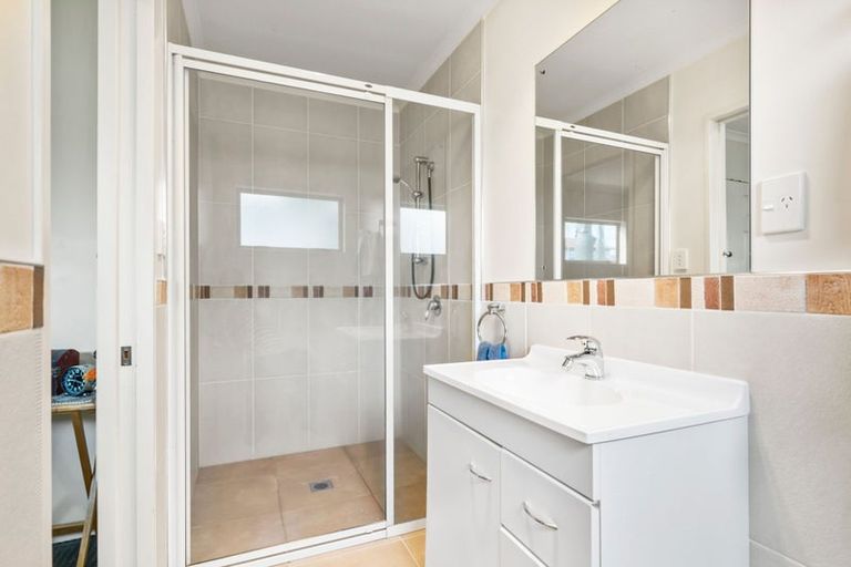 Photo of property in 22 Kokako Rise, Papakura, 2110