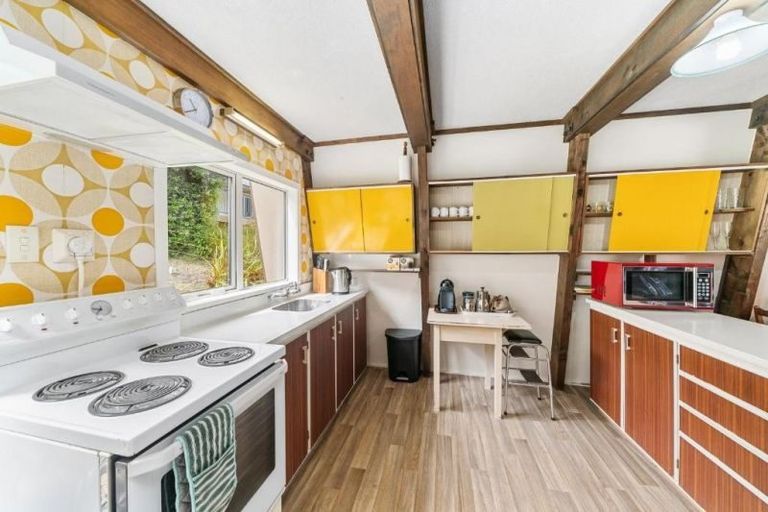 Photo of property in 56 Tutere Street, Waikanae Beach, Waikanae, 5036