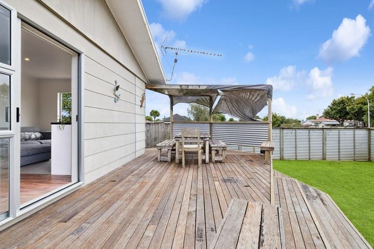Photo of property in 11 Gibson Road, Tuakau, 2121