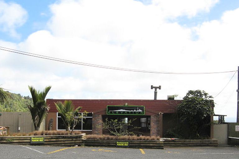 Photo of property in 471 Scenic Drive, Waiatarua, Auckland, 0612