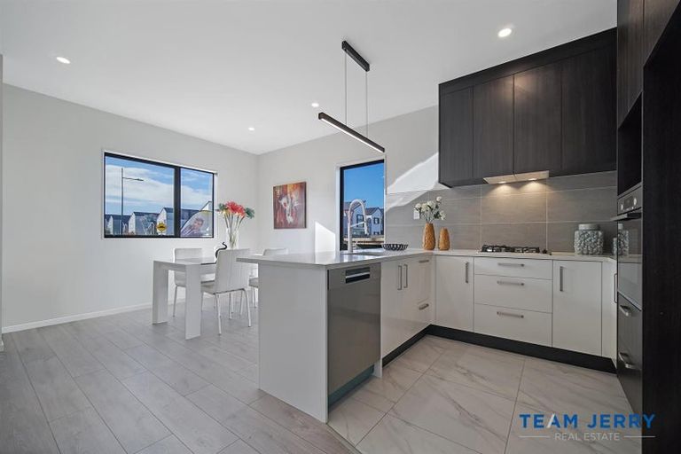 Photo of property in 51 Kairakau Street, Papakura, 2110