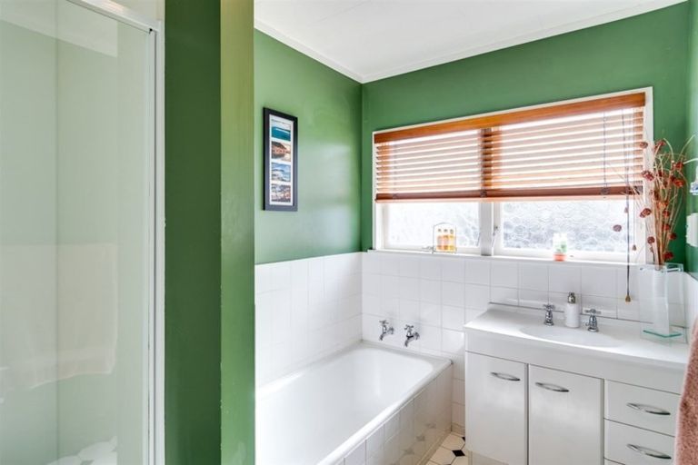 Photo of property in 14 Gipps Place, Tamatea, Napier, 4112