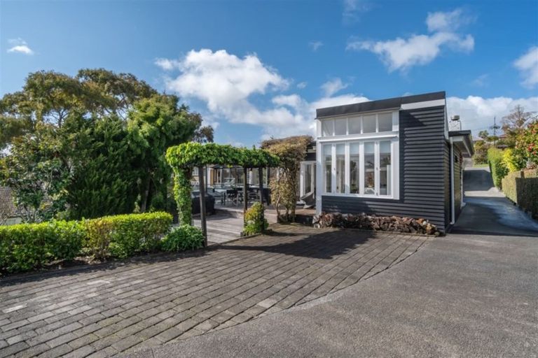Photo of property in 2/33 Norman Road, Hauraki, Auckland, 0622