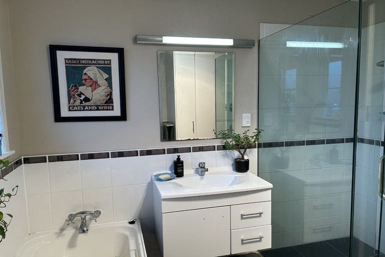 Photo of property in 43 Victoria Street, Carterton, 5713