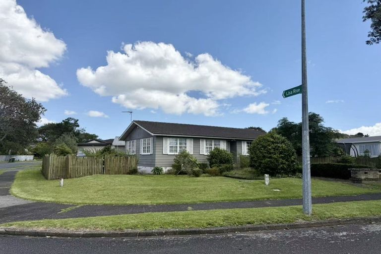 Photo of property in 12 Fiesta Drive, Half Moon Bay, Auckland, 2012