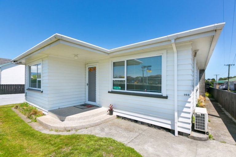 Photo of property in 160 Tukapa Street, Westown, New Plymouth, 4310