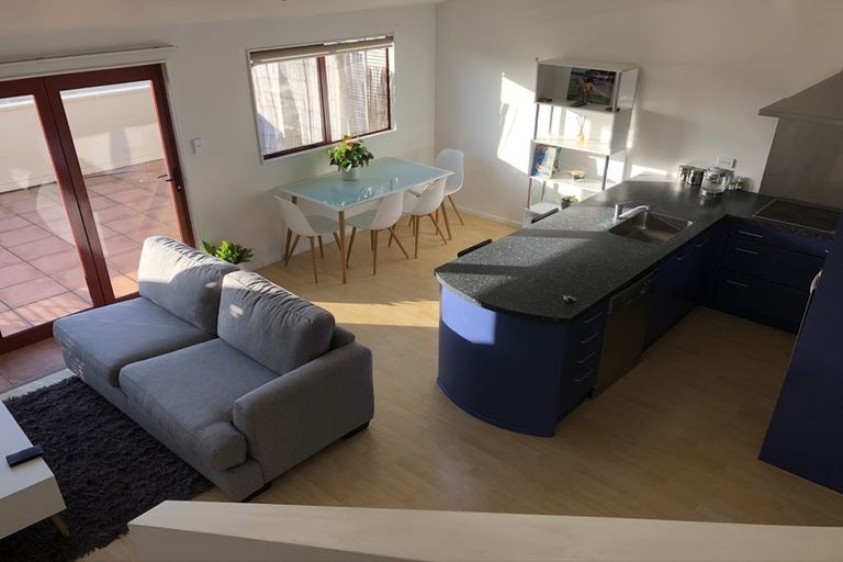 Photo of property in 33e Florence Avenue, Orewa, 0931