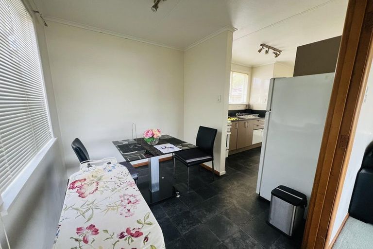 Photo of property in 6 Lewis Place, Highbury, Palmerston North, 4412