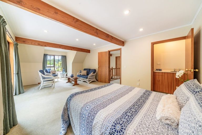 Photo of property in 16 Jocelyn Crescent, Pinehaven, Upper Hutt, 5019