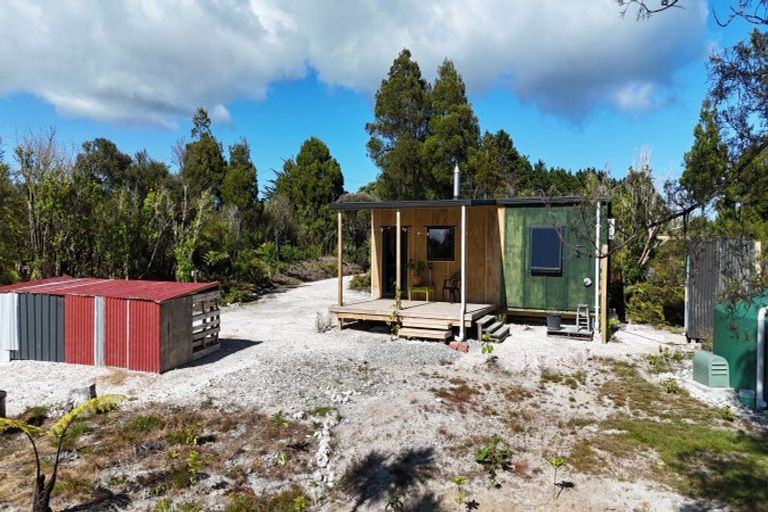 Photo of property in 898 Cape Foulwind Road, Cape Foulwind, 7892