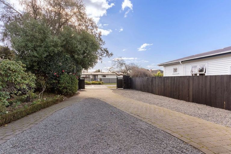 Photo of property in 105a Hinau Street, Riccarton, Christchurch, 8041