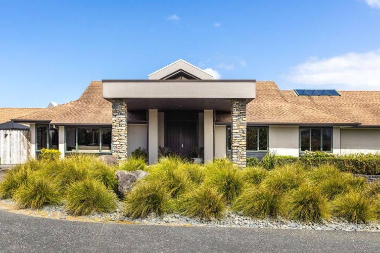 Photo of property in 115 Grand Drive, Orewa, 0931