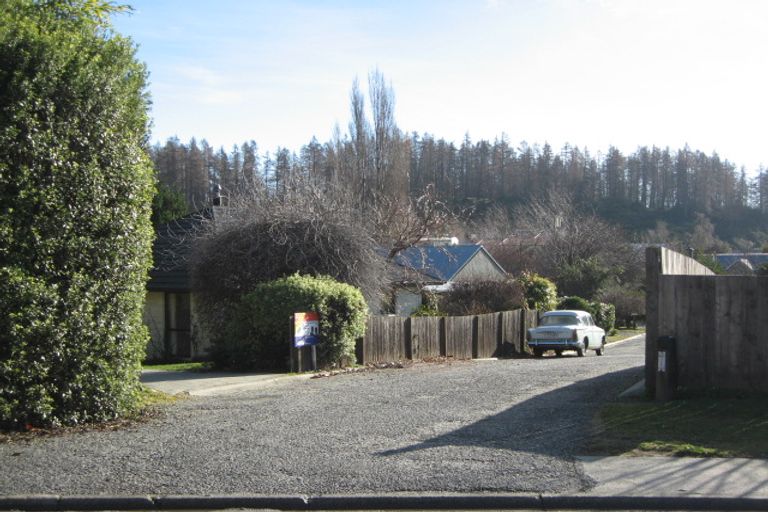 Photo of property in 22a Heuchan Lane, Wanaka, 9305