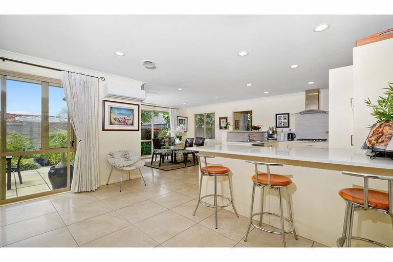 Photo of property in 34 Starlight Cove, Hobsonville, Auckland, 0618