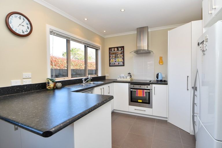 Photo of property in 5 Hilton Road, Carterton, 5713