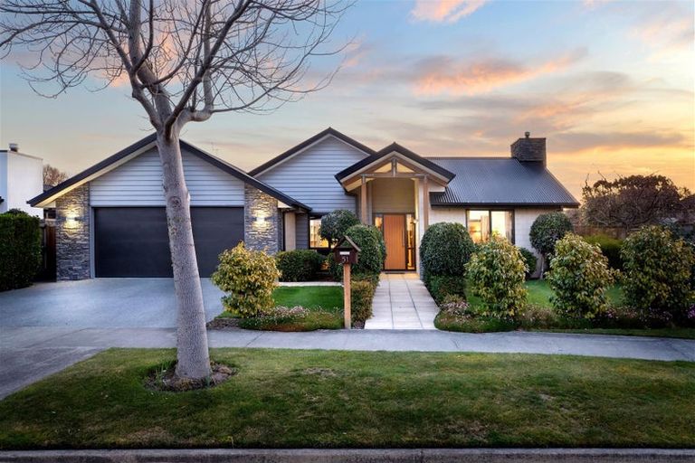 Photo of property in 51 Glen Oaks Drive, Northwood, Christchurch, 8051