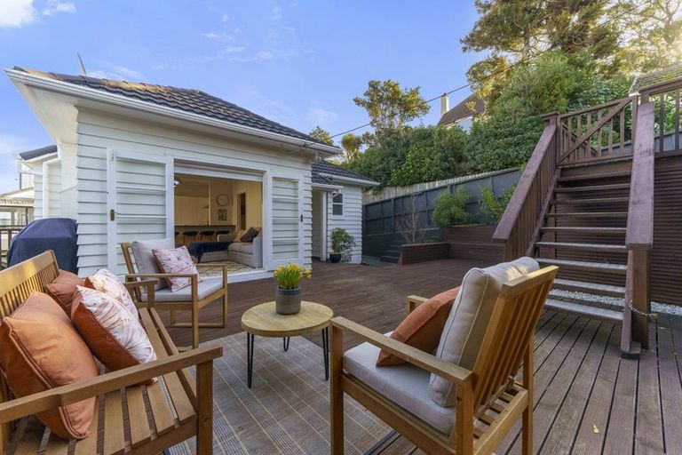 Photo of property in 23a Ravi Street, Khandallah, Wellington, 6035